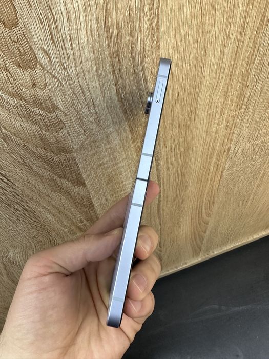 Продаетсая Samsung flip 6.256 gb