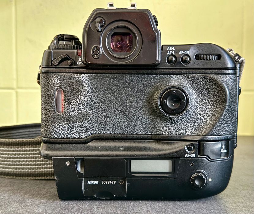 Aparat foto Nikon F5