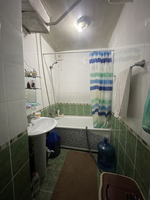 Полдома на 64 квартале