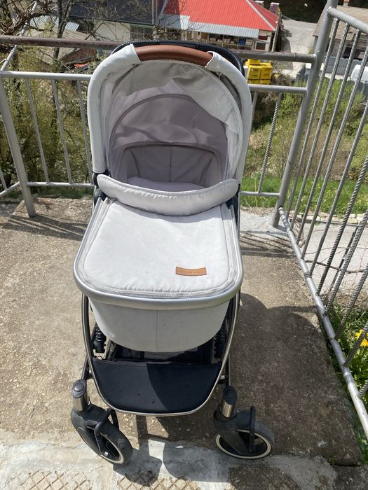 Бебешка количка с два коша