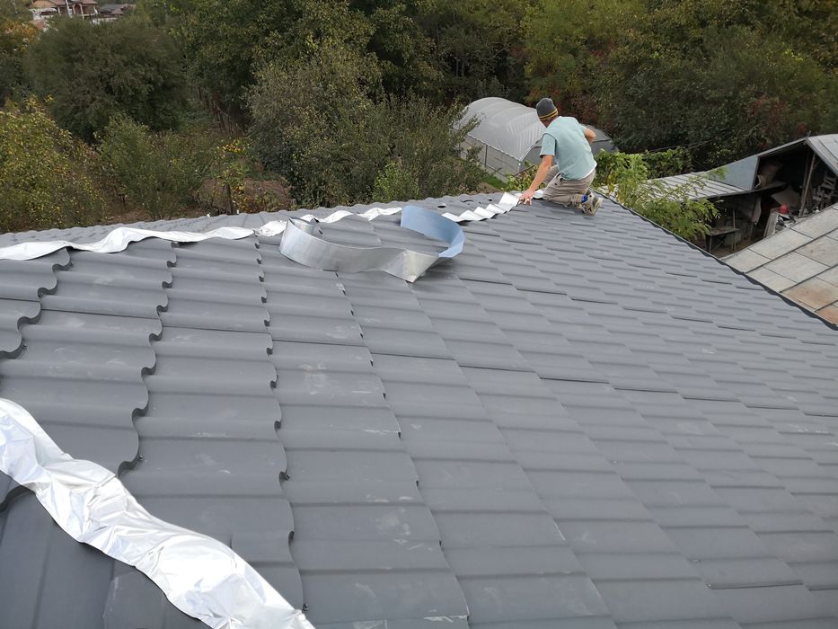 Vopsit acoperis tigla ceramica reparatii acoperisuri tigla metalica