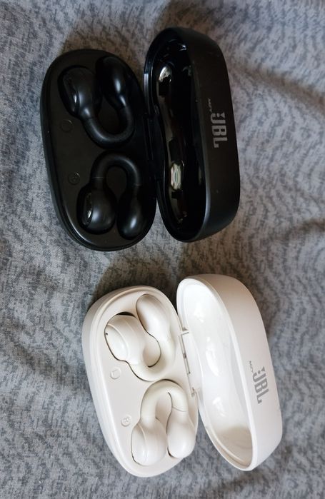 Продавам блутут слушалки