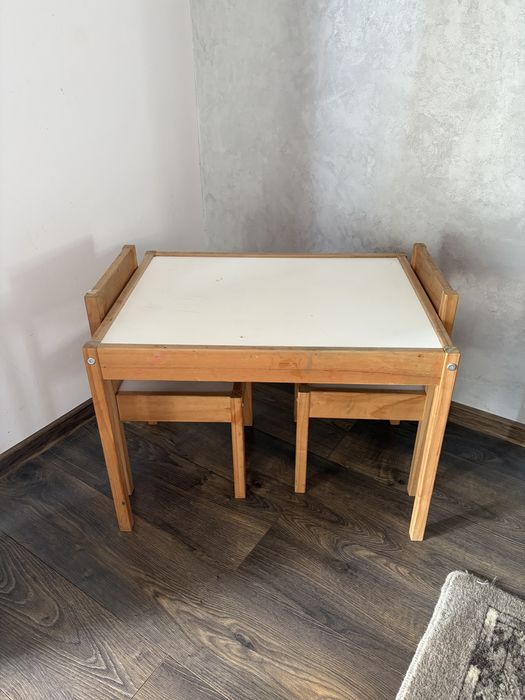 Masuta cu scaune Ikea