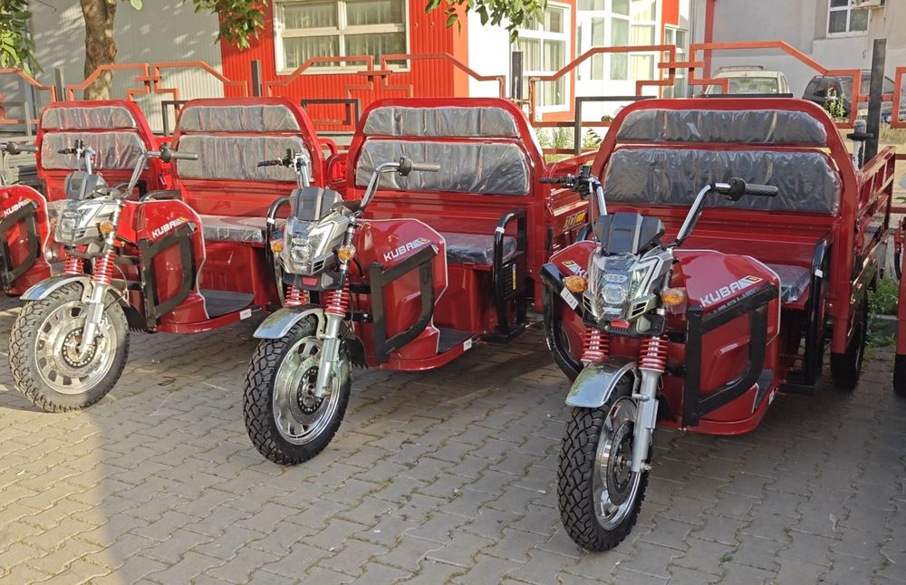 Tricicleta Electrica KUBA GL 15000 Rosu, autonomie 70 km putere 3000W