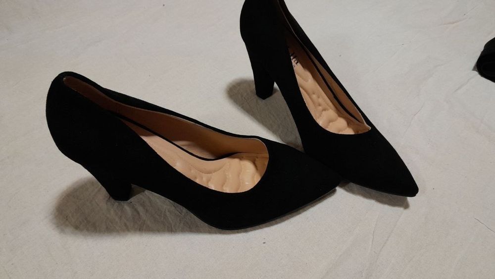 Туфли, басаножки 37 размер