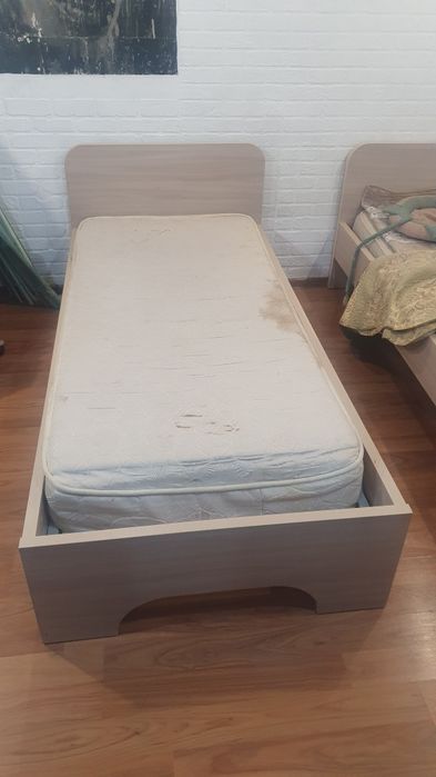 Продам односпальные кровати