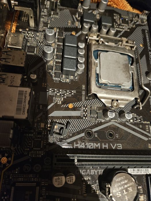 Okazie ‼️Placa  Asus H410m - Socket 1200 - Generația 10 - impecabila !!