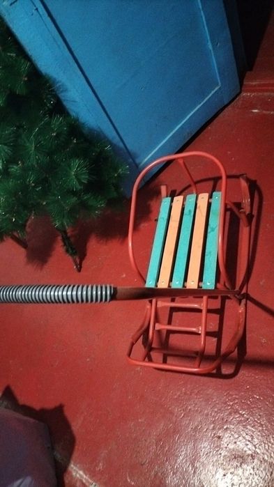 Продам санки детские.