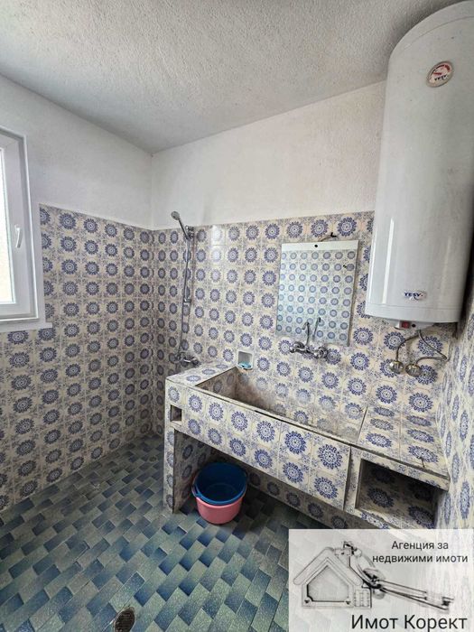 Дава се под наем Четиристаен апартамент в Асеновград - 120 кв.м за 348.84 € - Снимка #6