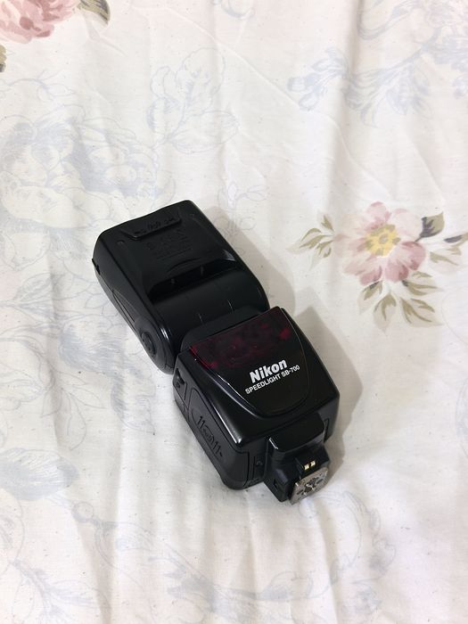 Вспышка Nikon speedlight SB700 профессиональная