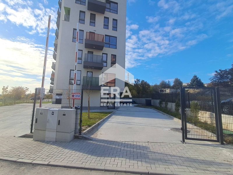 Открито паркомясто за продажба, в жилищна сграда Блок 166, кв. Възражд