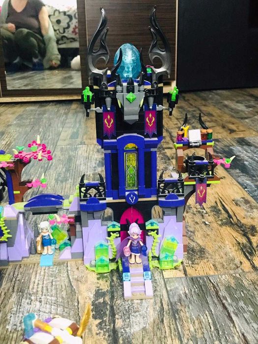 LEGO® Elves Castelul magic de umbre al Raganei