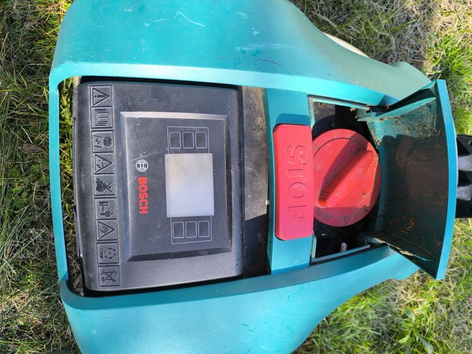 Косачка робот BOSCH INDEGO