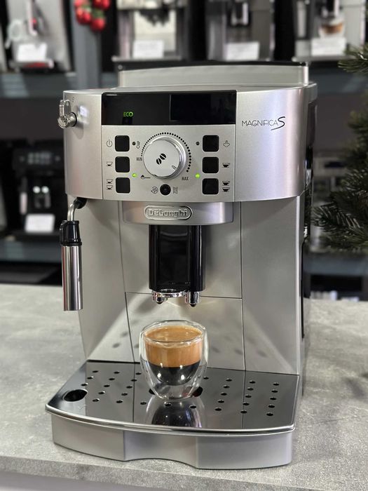 Кафемашина DeLonghi Magnifica S
