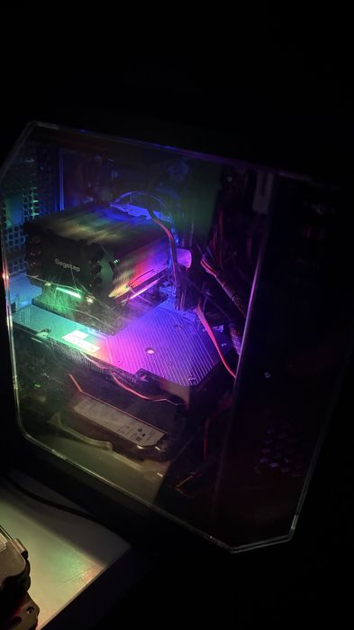 PC Gaming +( tastatura+mouse)– i7 7700K, 16GB RAM, GTX 1650, SSD + HDD