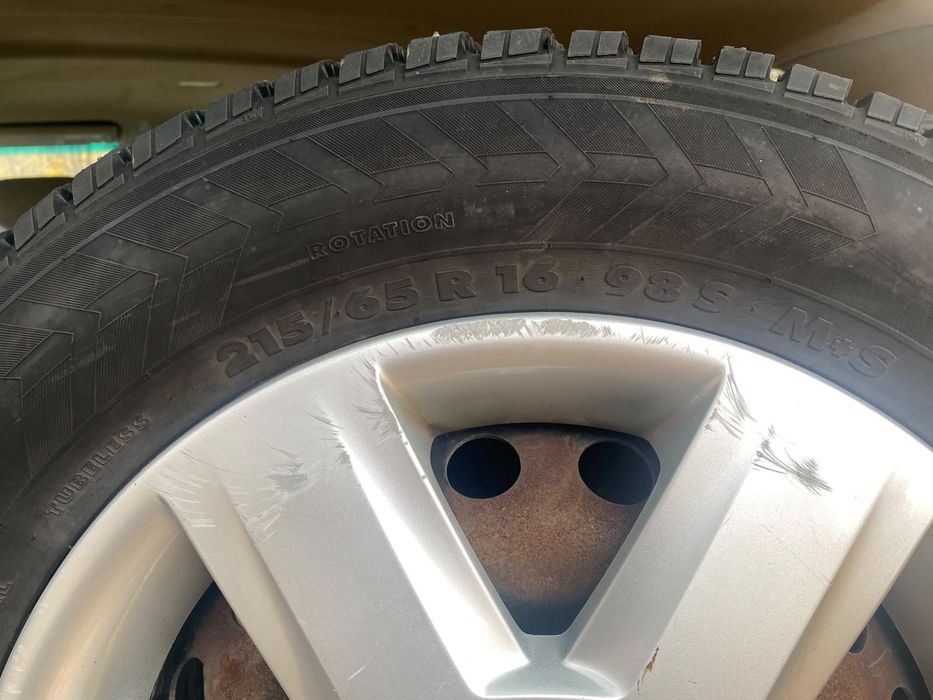 Шины зимние шипованные 215*65 R16