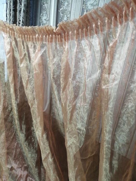 Продам тюль, отличное состояние.