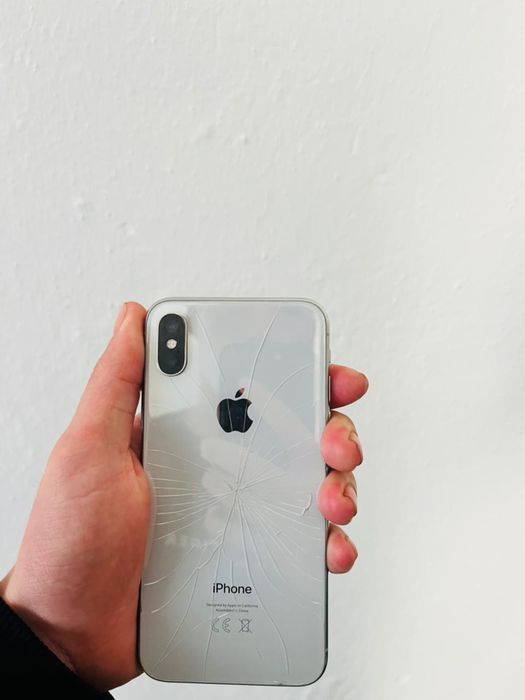 Iphone x 64gb 18k