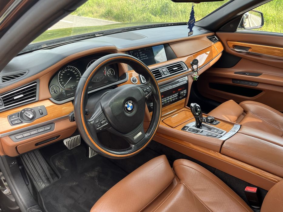 BMW 7 Series 2009 — imagine 5