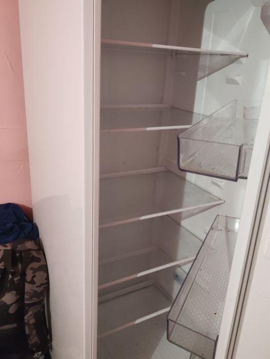 De  vânzare frigider nou