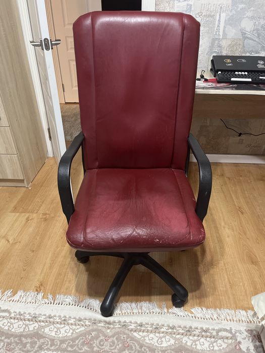 Компютерное кресло