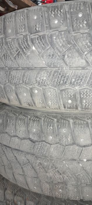 Продам Шины зимние