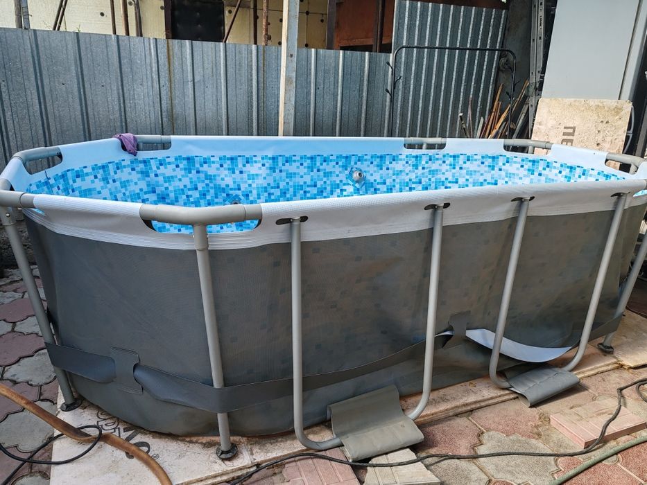Продам бассейн овальный 2х3 б/у