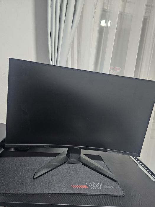 Monitor Gaming MSI MAG 27CQ6F – QHD, 165 Hz – Stare Excelentă!