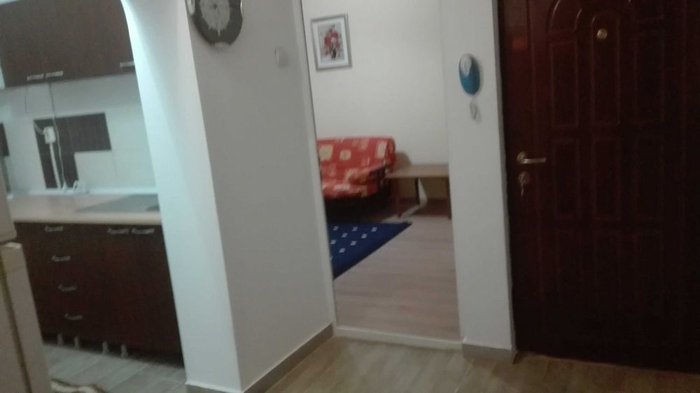 De închiriat apartament cu două camere