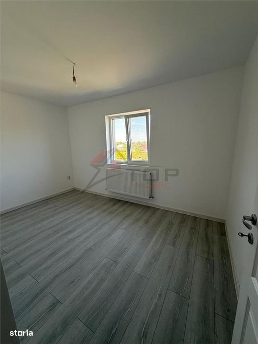 Vanzare apartament cu 1 camera, loc de parcare - Lunca Cetatuii - Comi