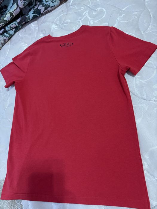 Футболка Under armour Xs