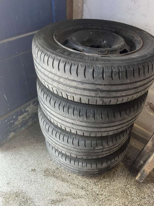 4бр гуми Michelin със джанти за Пежо