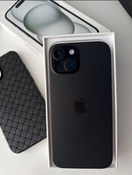 Apple iPhone 15 Black 256 GB | IOS 18.5