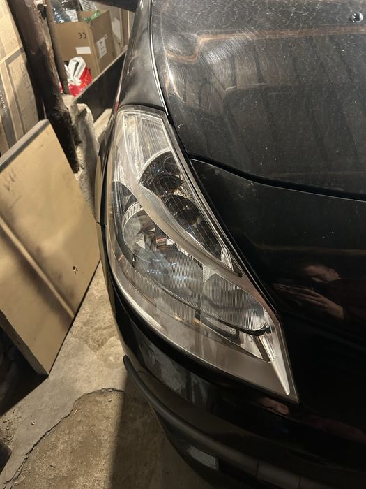 Фарове рено клио 3