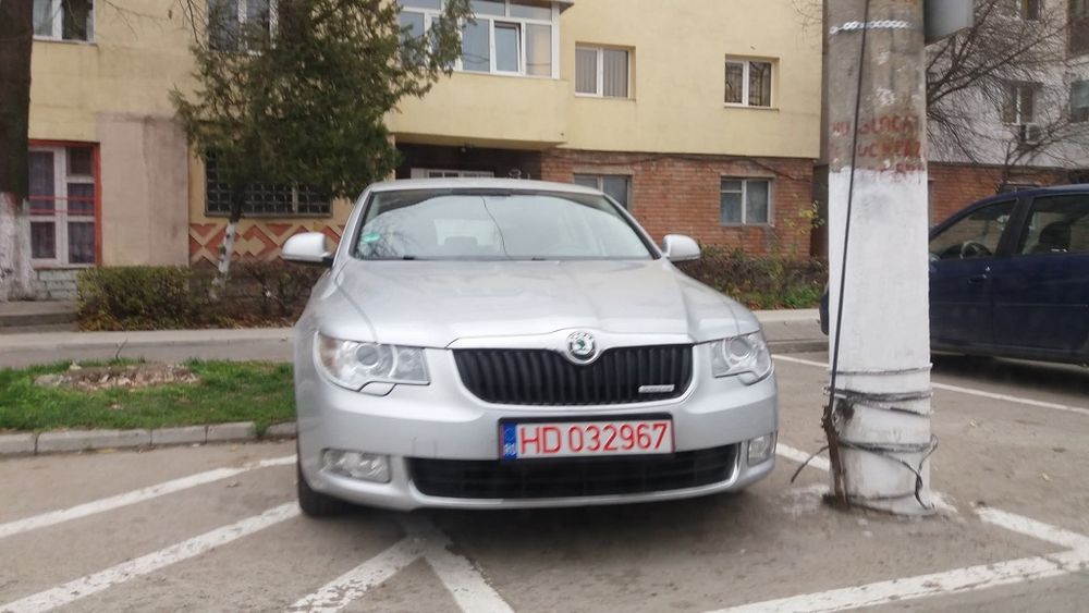 SKODA Superb 2012 — imagine 5
