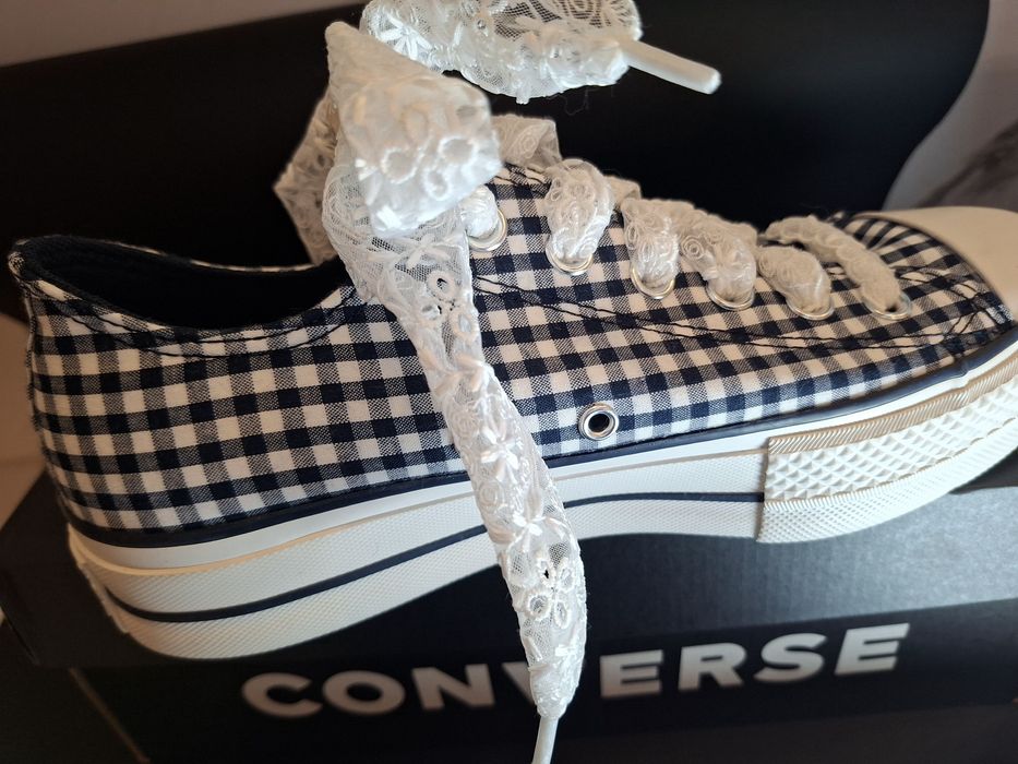 Converse ALLSTAR без никакви забележки.