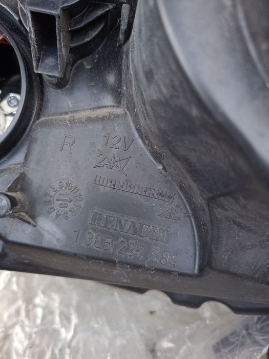 Фарове да Dacia Duster 2010-2013