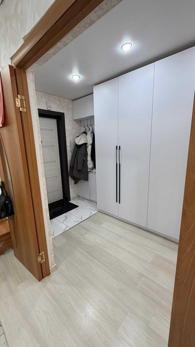 Продам 2 ух комнатную квартиру