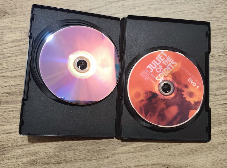 DVD film Juliet of the Spirits de Federico Fellini – 2 discuri, colecț
