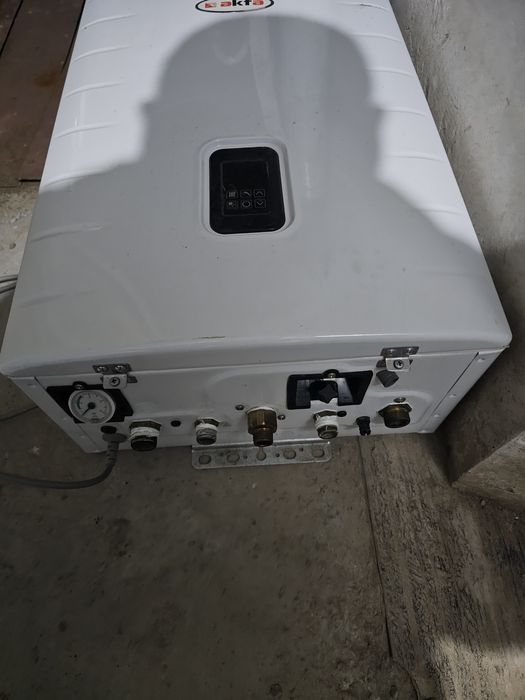 Продаётся 2 контурные котёл идеальном состояние