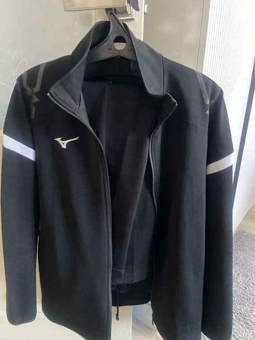 Спортивный костюм Mizuno