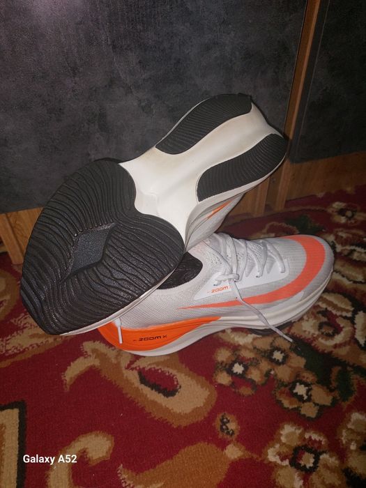 Zoomx krasofka 44 razmer