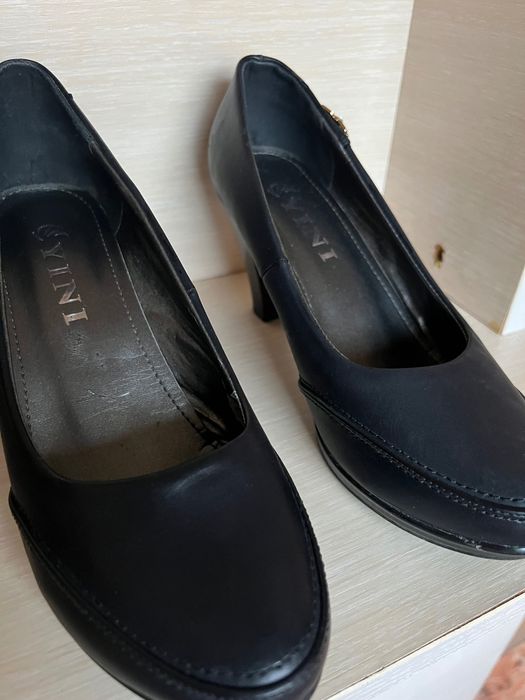 Продавам дамски обувки