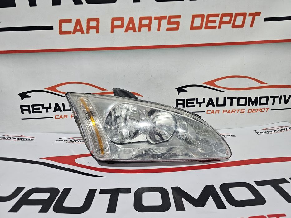 Far dreapta Ford Focus 2 dupa 2005