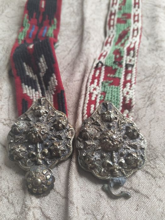 Пафти със колан  сребърни -(сачан))