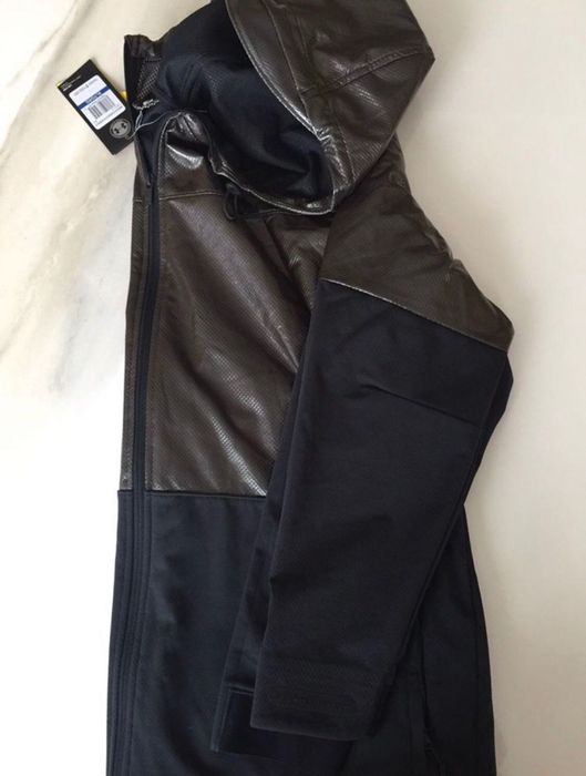 Under Armour • USA