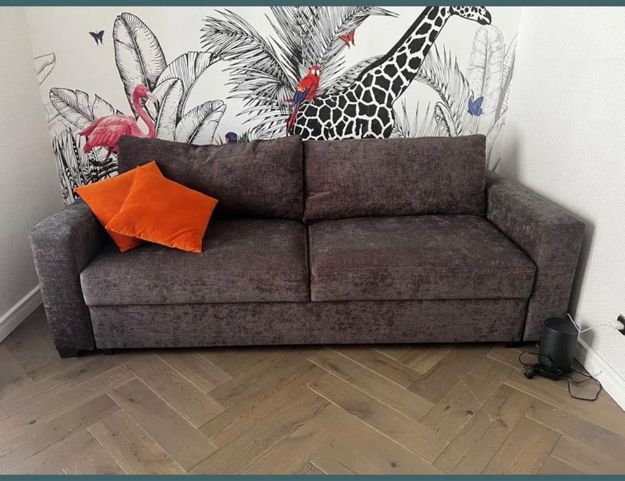 Диван   раскладной    2 метра