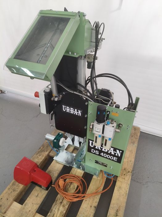 Двуглава автоматична винтонавивна машина URBAN DS 4000E-Германия
