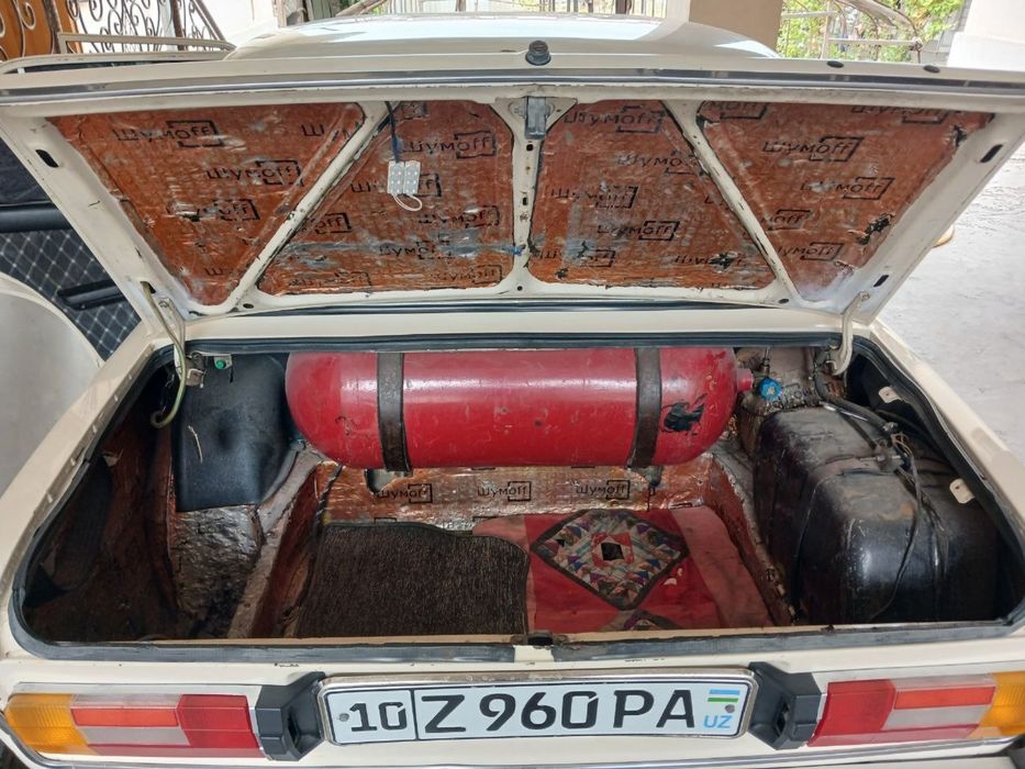 Vaz 2106 srochna sotiladi
