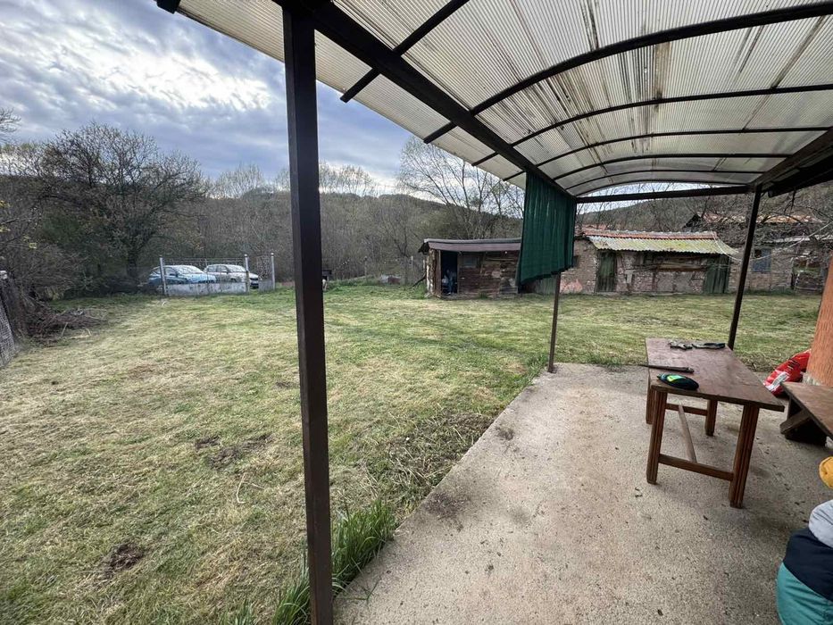 Продава се Парцел в с. Големо Бучино, Област Перник - 30 кв.м за 3000 €/кв.м - Снимка #2